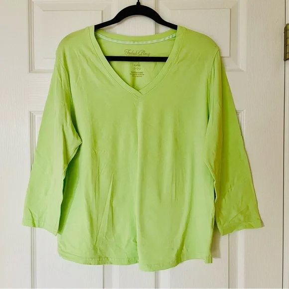 EUC Faded Glory Women’s Lime Green V-Neck Top | 3/4 Sleeves - Picture 1 of 3